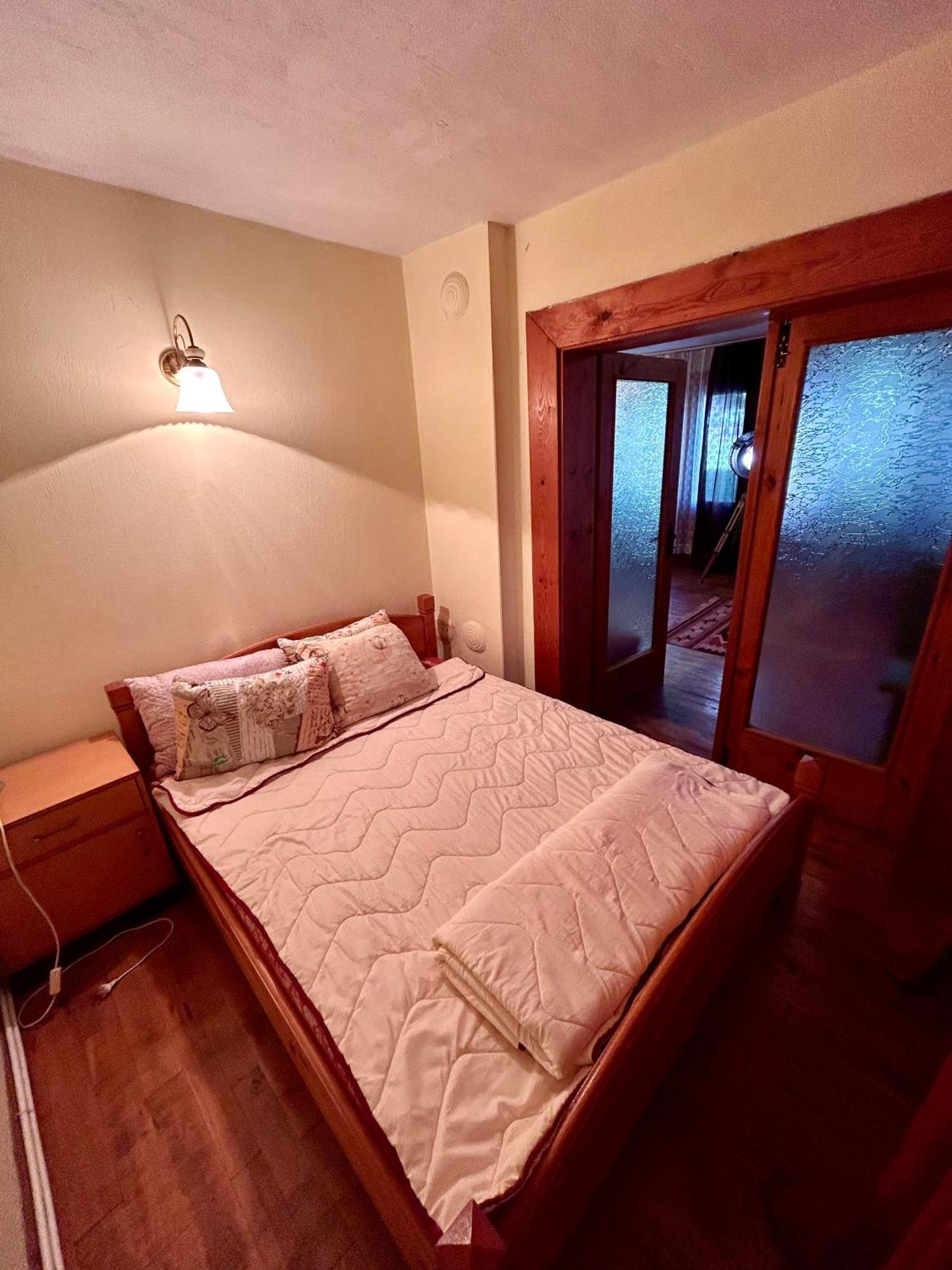 Luylyana Guesthouse Ribarica Exterior foto
