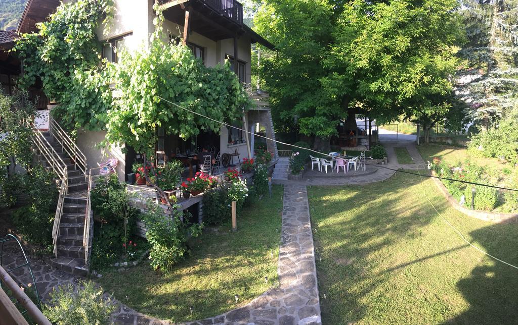 Luylyana Guesthouse Ribarica Exterior foto